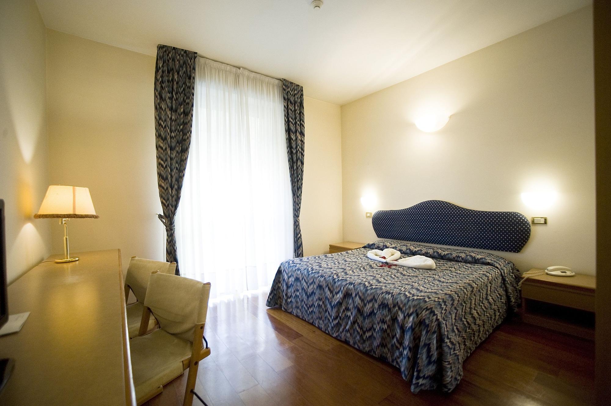 Hotel Villa Ricci & Benessere Chianciano Terme Exterior photo